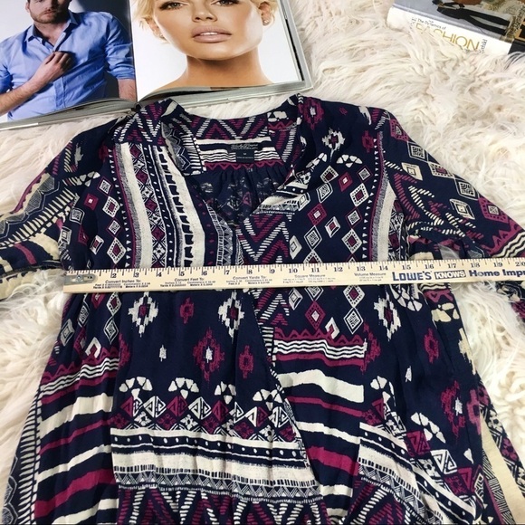 Lucky Brand Women’s Top with Aztec print - Picture 5 of 7